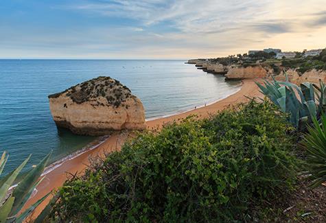 Praia da Cova Redonda Beach in the Algarve